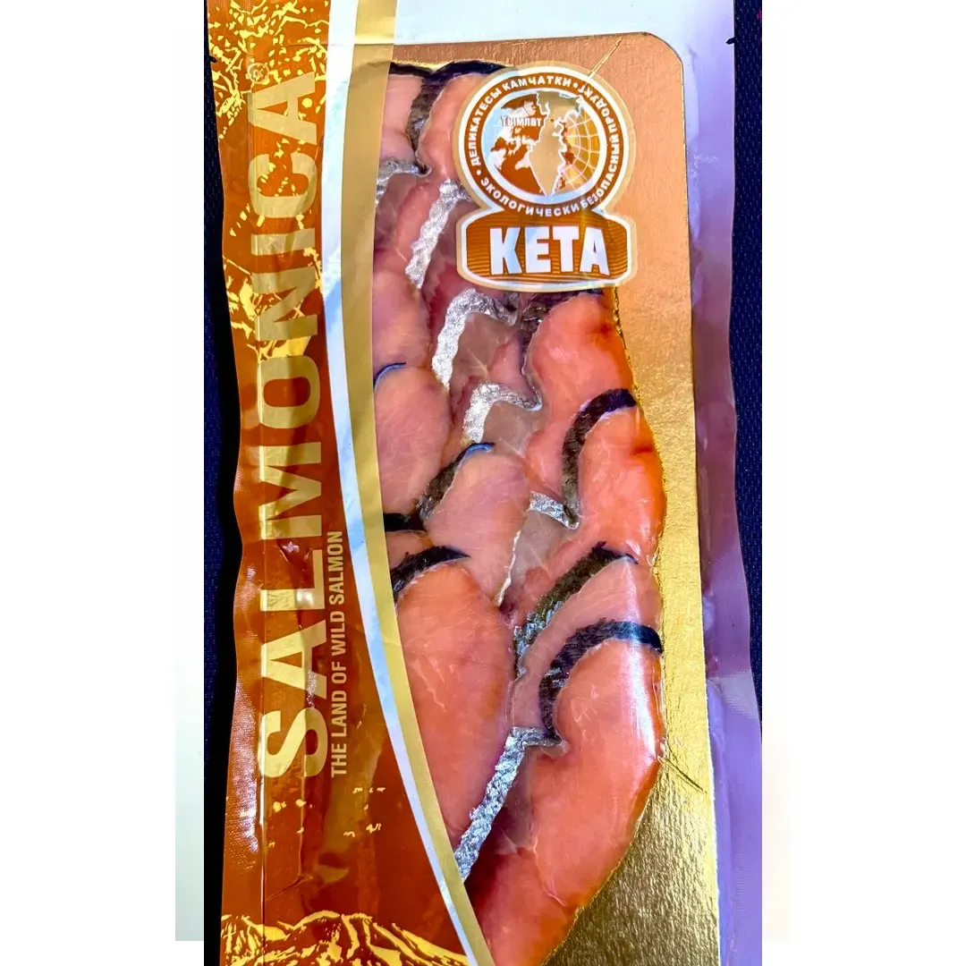 Кета подкопчённая малосольная на коже Salmonica