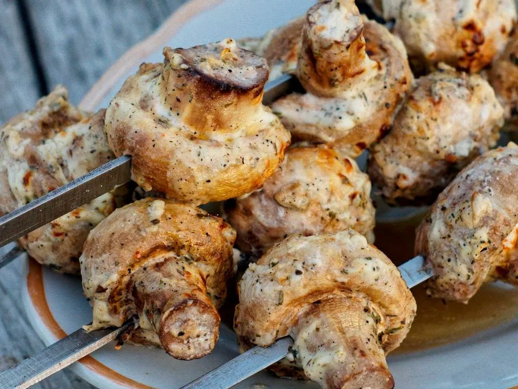 Шампиньоны на мангале