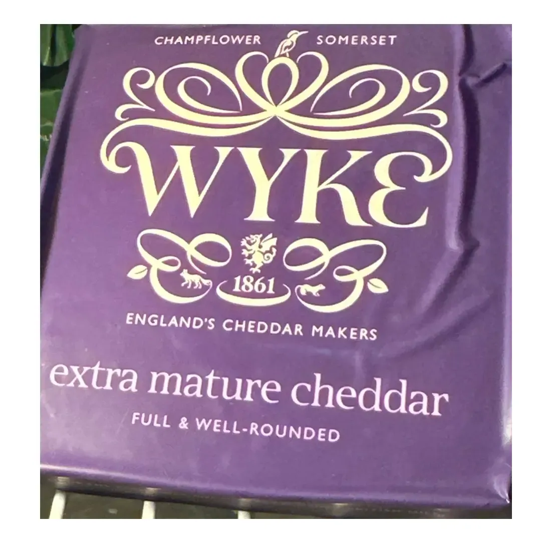 Сыр Чеддер WYKE Extra Mature